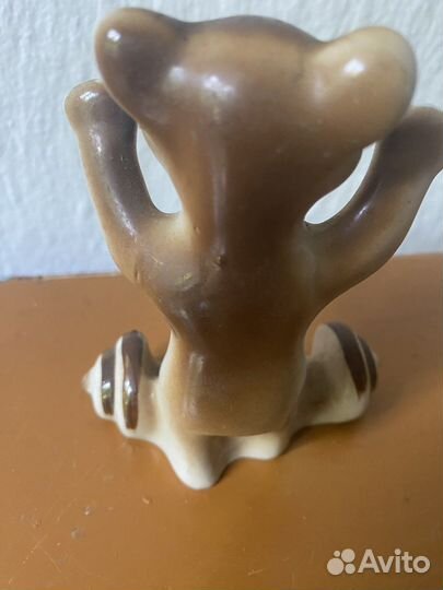 Фарфоровая статуэтка, олимпийский мишка - штангист