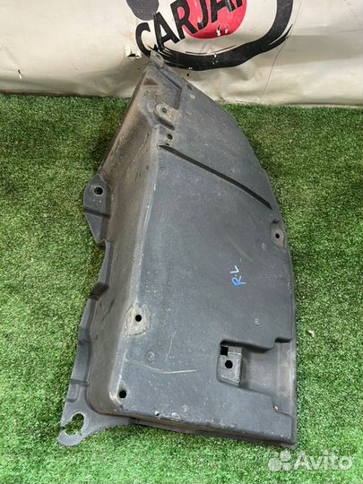 Защита бампера задняя левая Toyota Prius ZVW50