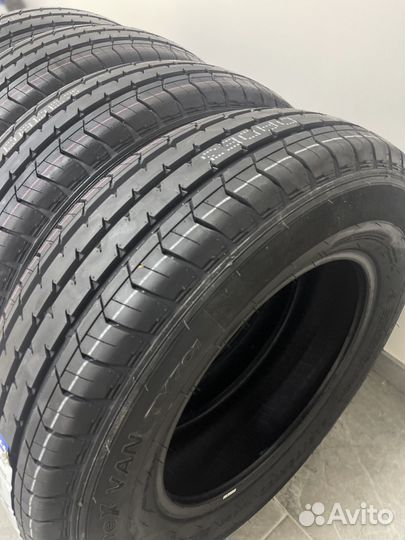 Triangle Connex Van TV701 215/60 R17C 109T