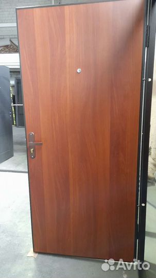 Двери металлические 