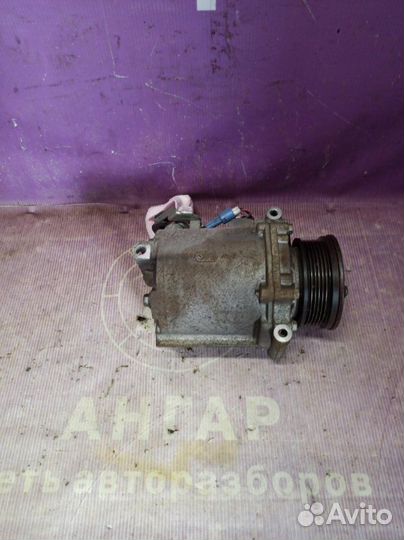 Компрессор кондиционера Mitsubishi Outlander Xl