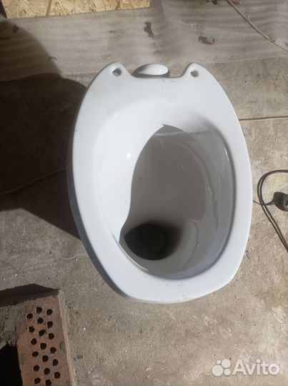 Унитаз новый