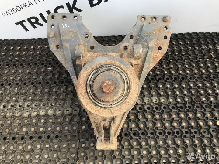 20536930 Кронштейн реактивной тяги