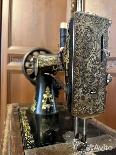 Швейная машинка зингер ручная