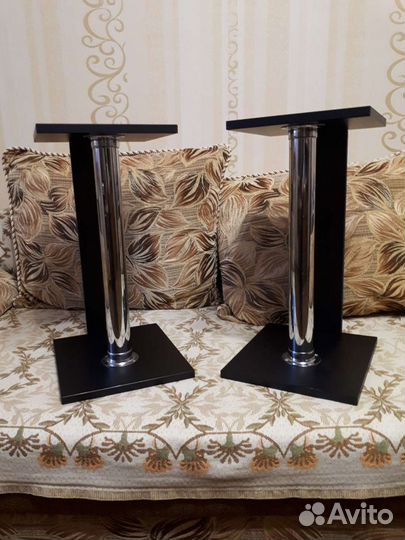 Стойки, подиумы, подставки для колонок