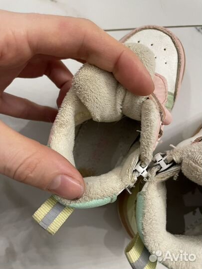 Кроссовки детские 22