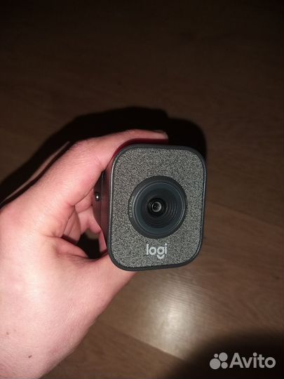 Веб-камера logitech StreamCam