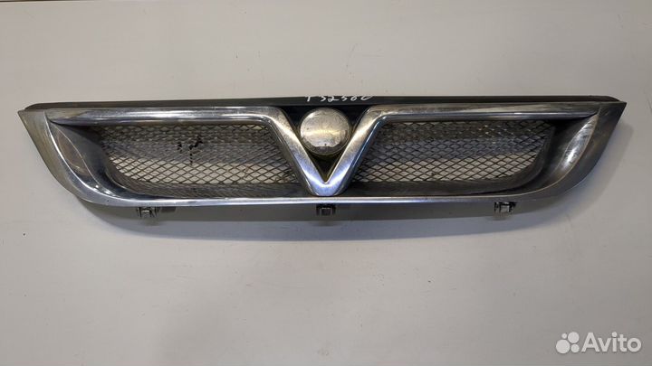 Решетка радиатора Opel Vectra B, 2001