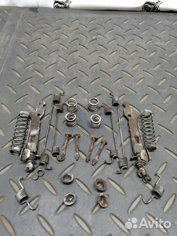 Механизм ручного тормоза Peugeot 208 EB0 2013