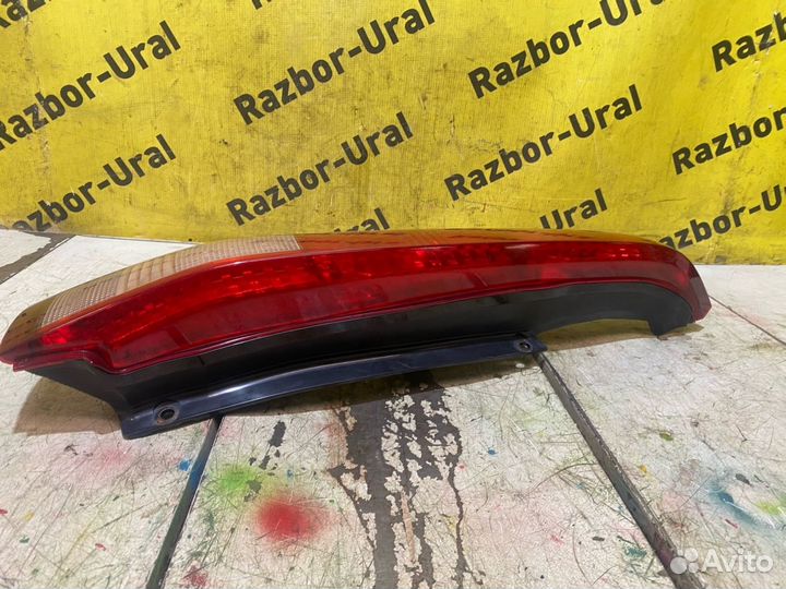 Фонарь задний левый Ниссан Икстрейл 1