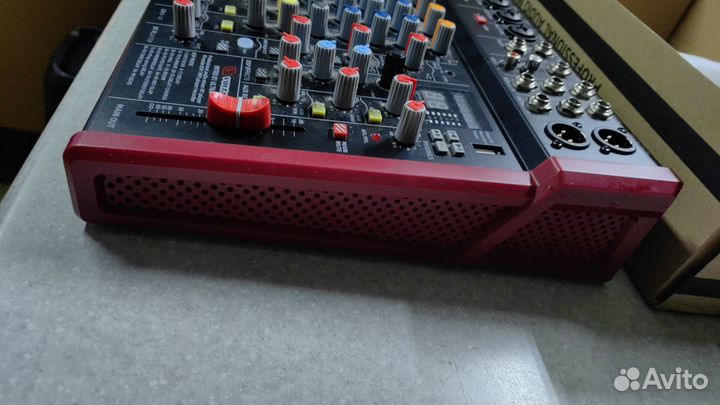 Микшерный пульт Volta Intro 81 Ultra