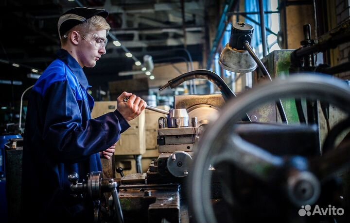 Токарь (вахта в Ленинградской области)