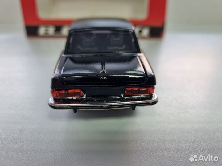 Модель автомобиля