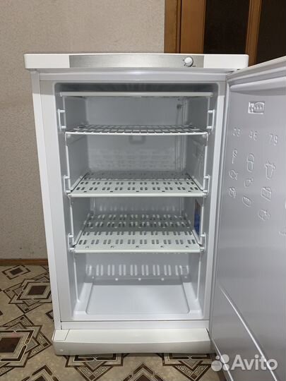 Морозильная камера Indesit