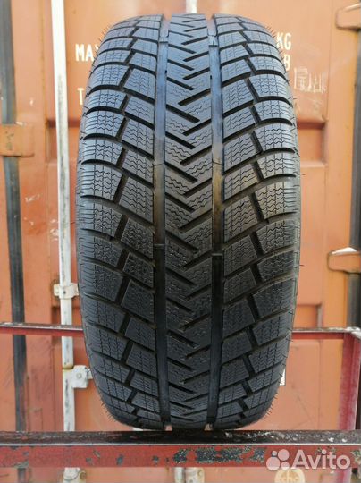 Michelin Latitude Alpin 255/55 R18 99T