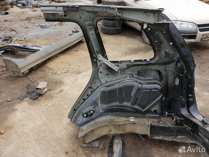 Крыло заднее правое четверть vw touareg с панелью