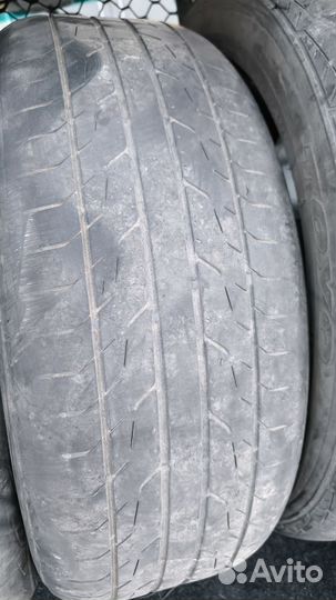 Toyo H09 215/55 R17 94T