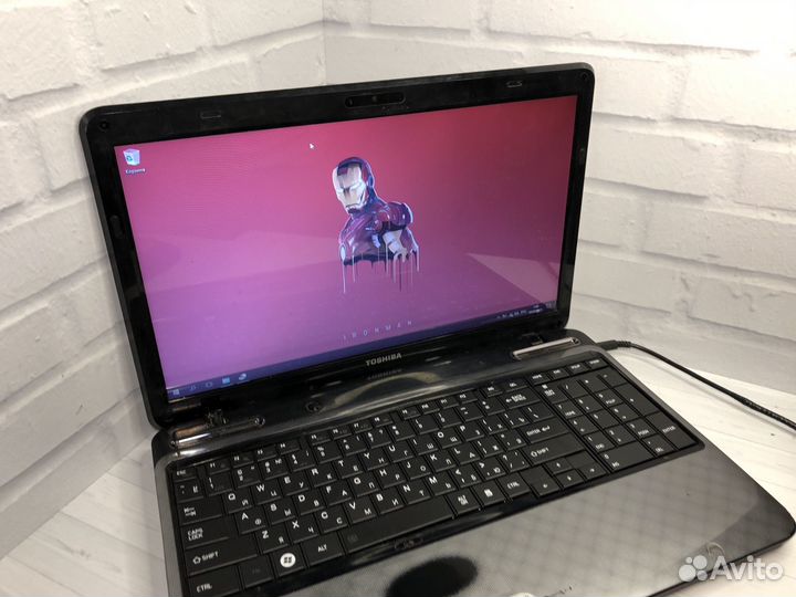 Бюджетный игровой ноутбук Toshiba 2 видеокарты