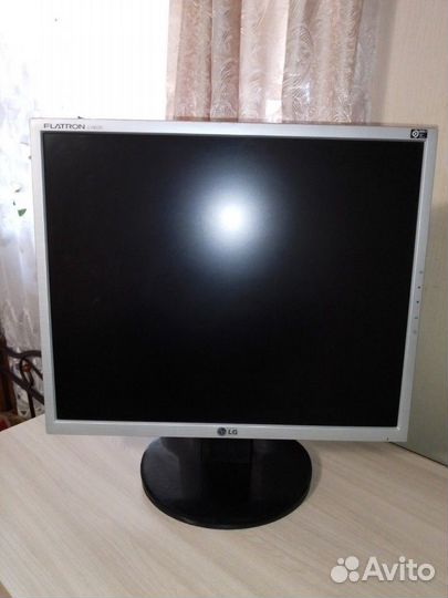 Монитор LG