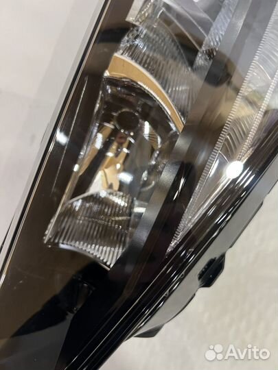 Skoda Rapid 2 левая фара LED