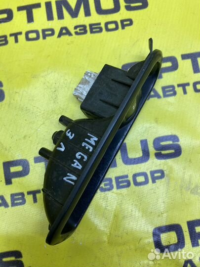 Кнопка стеклоподъемника Renault Megane 2