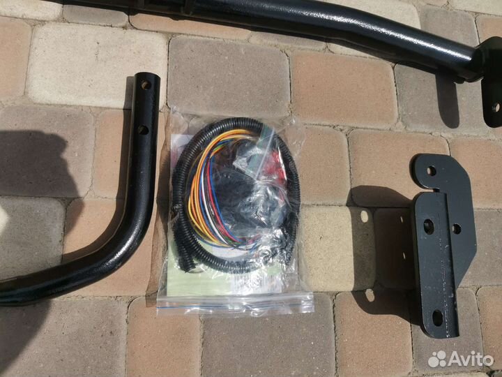 Новый Фаркоп Hyundai Solaris, Kia Rio