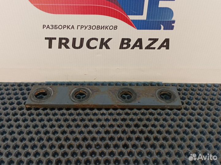 Проставка кронштейна бака