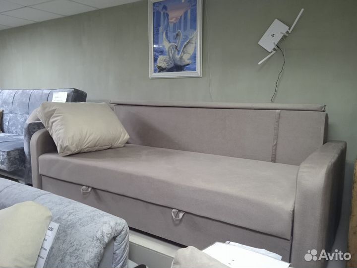 Диван еврокнижка бежевый