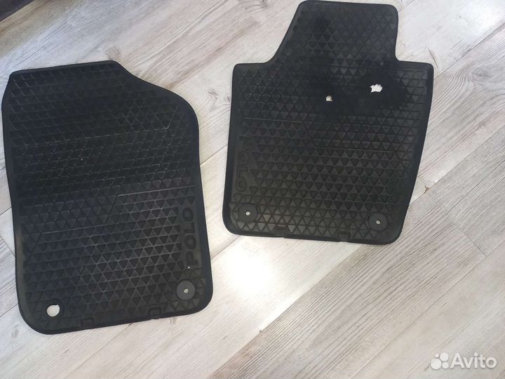 Автомобильные коврики резиновые