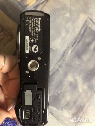 Компактный фотоаппарат