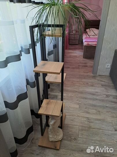 Подставка для цветов напольная