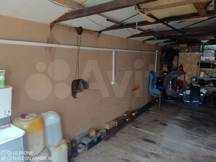 Гараж, > 30 м²