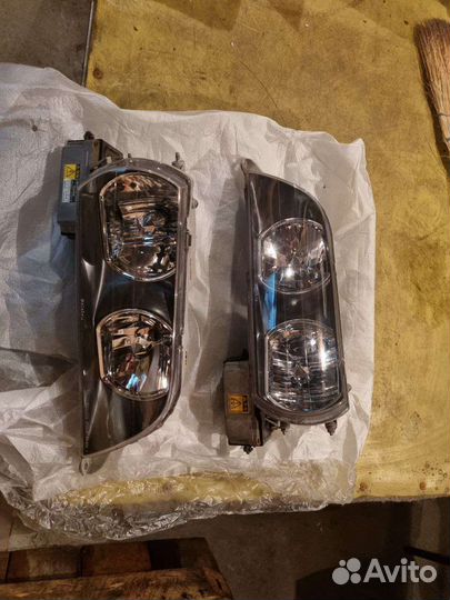 Фары на Toyota Chaser GX100 JZX100 ксенон