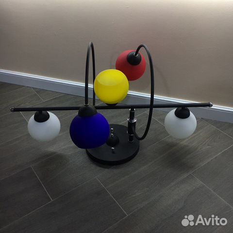 Люстра с плафонами