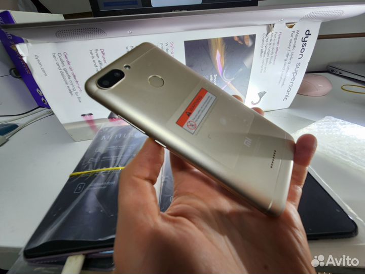 Xiaomi Redmi 6, 3/32 ГБ