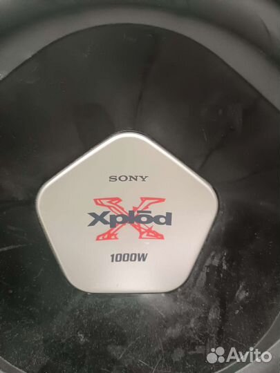 Сабвуфер и усилитель в автомобиль