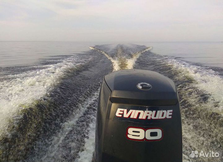 Прокатиться на лодке, катере в Рыбинске