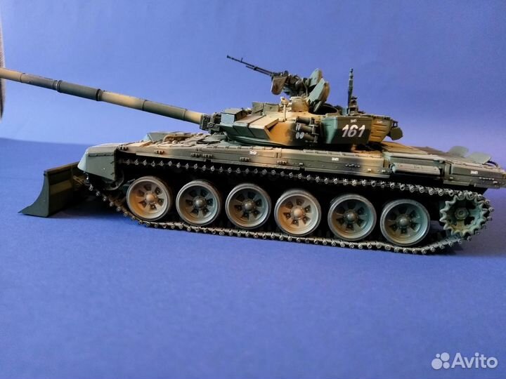 Модель танка Т-90