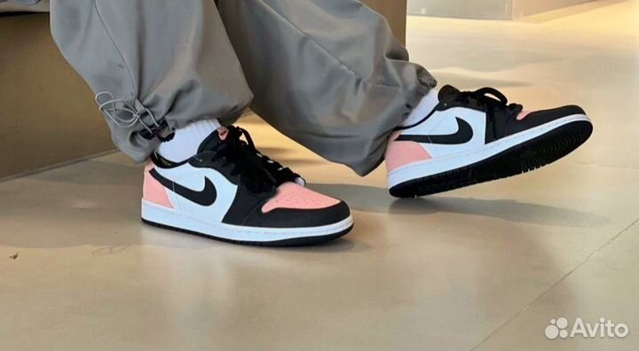 Кроссовки nike женские