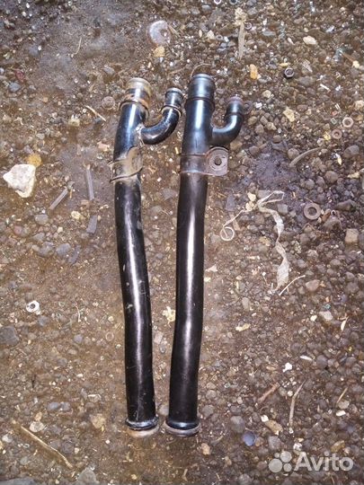 Трубкка помпы renault 8кл