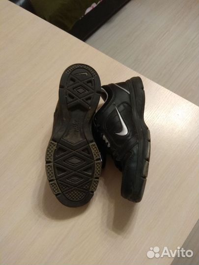 Классные кроссовки