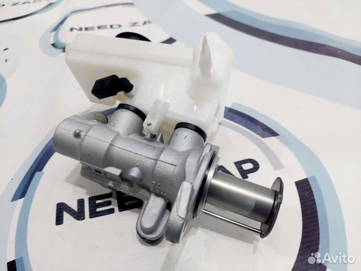 Главный тормозной цилиндр Volkswagen Tiguan 2