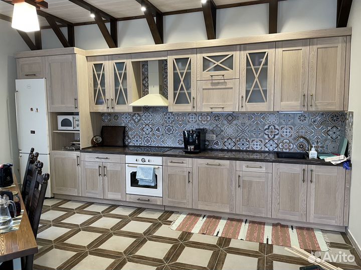 Кухни на заказ из массива