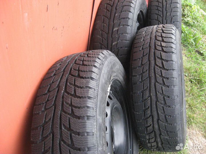 Bfgoodrich Winter T/A KSI 215/65 R16