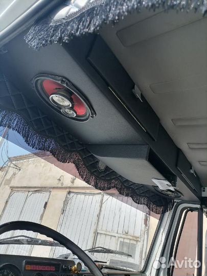 Полка под магнитолу и колонки в Газ 3309