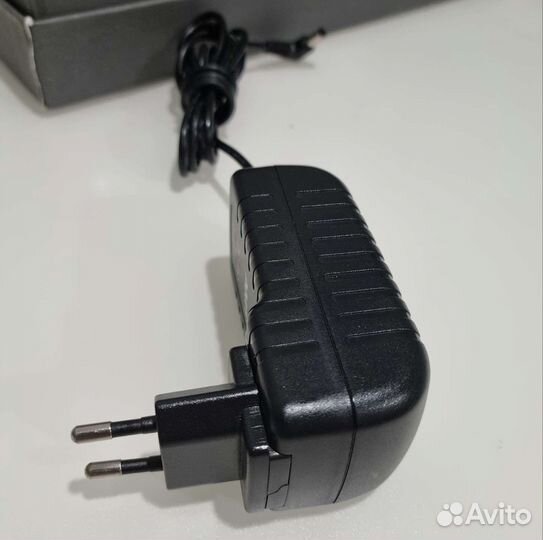 AMT DC12V-1,25A Бесшумный адаптер