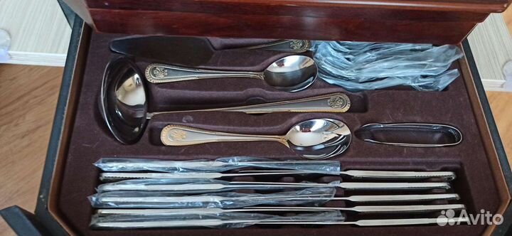 Набор для сервировки на 12 персон, всего 70 предме