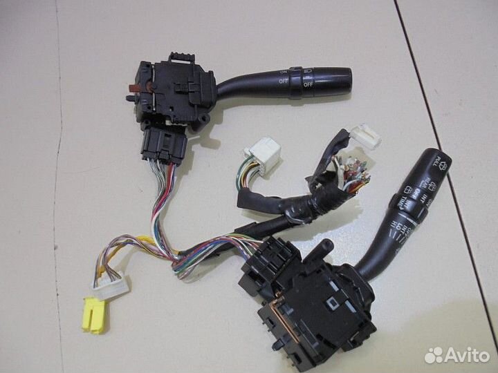 Подрулевой переключатель toyota caldina ST246W