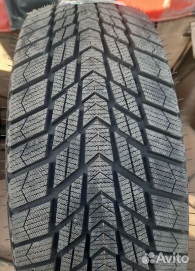 Nexen Winguard Ice Plus 205/70 R15 100T