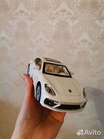 Игрушка Машинка Порше Панамера